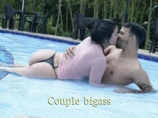 Couple_bigass