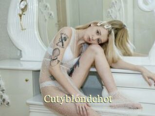 Cutyblondehot