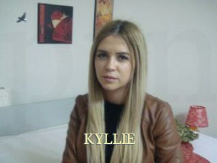 KYLLIE_