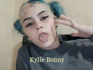 Kylie_Bonny