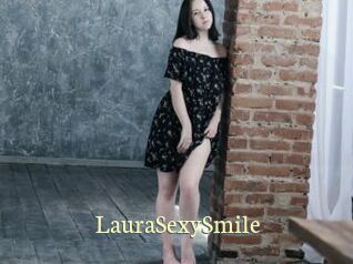 LauraSexySmile