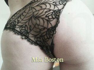 Mia_Boston