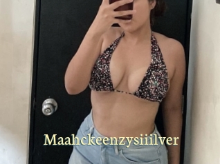 Maahckeenzysiiilver