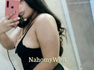 NahomyWest