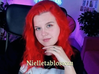 Nielletablossom