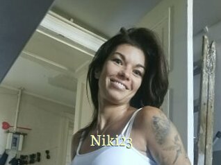 Niki23