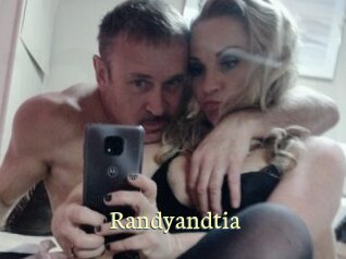 Randyandtia