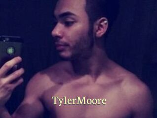 Tyler_Moore